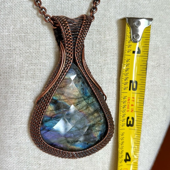 Faceted Labradorite Statement Pendant - Picture 5 of 6